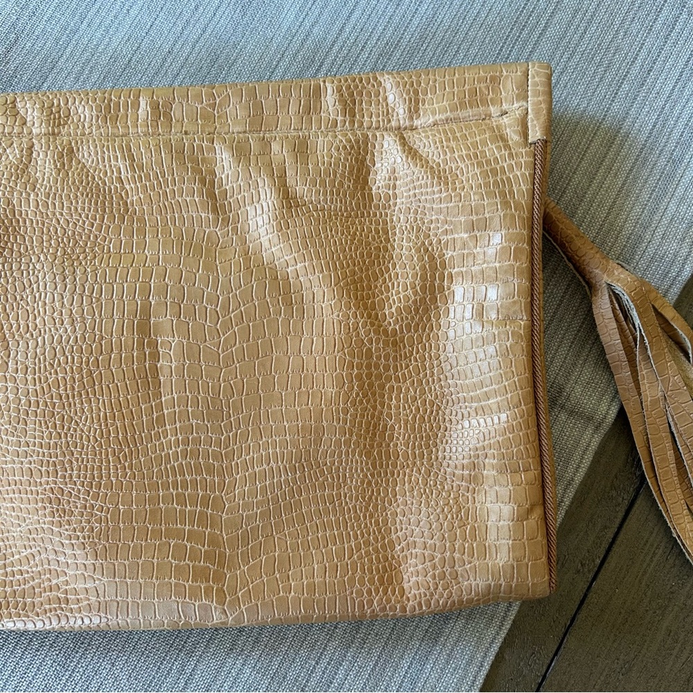 Lisandro Sarasola Vintage Leather Croc Embossed Foldover Clutch with Tassel - Picture 7 of 16